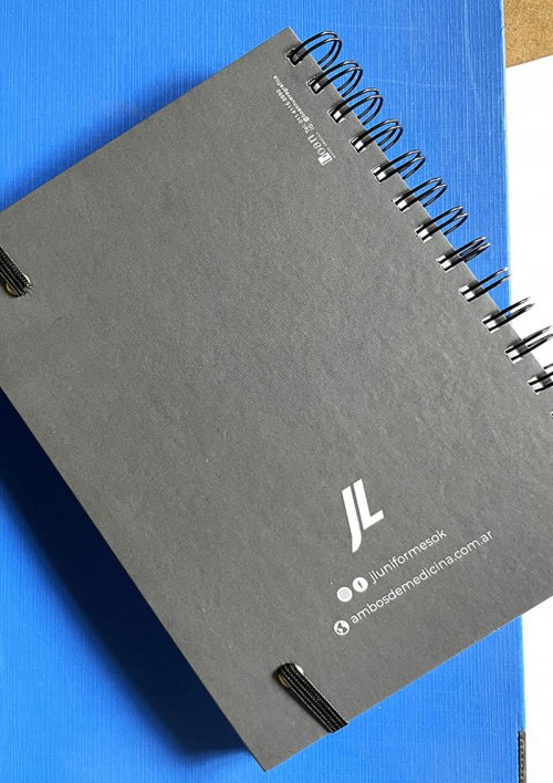 Cuaderno hojas rayadas A5 rayas negras